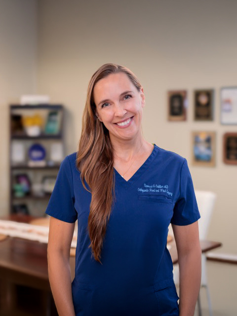 Vanessa Gabrovsky Cu llar MD Inc | Whole Body Health Well-Being, APIC A2M Anti-Inflammatory Injections and Orthopaedic Hand Wrist Surgery